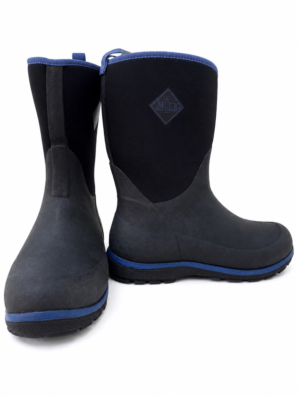 Muck Boot Company Kid's Element Neoprene boots in black and blue
